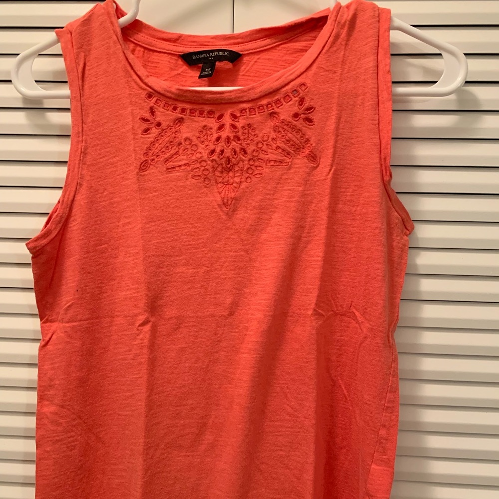 5 for $20 XS  Banana Republic sleeveless.